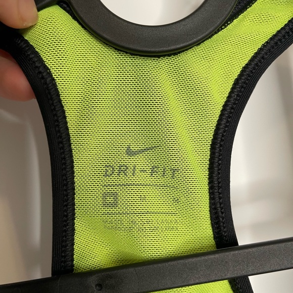 Nike sports bra - Picture 2 of 5